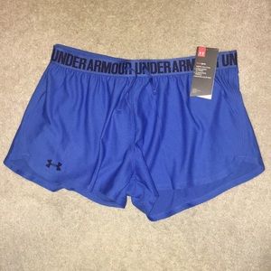 Women’s under armour shorts size large, NWT